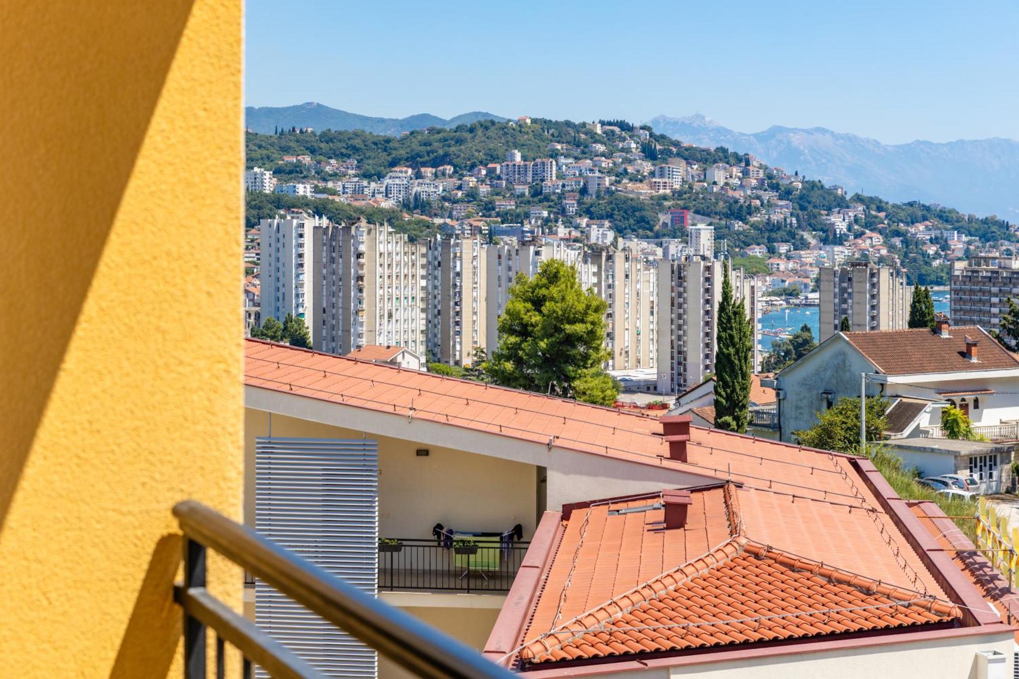 Apart Hotel M S Katunjanin Χέρτσεγκ Νόβι Εξωτερικό φωτογραφία