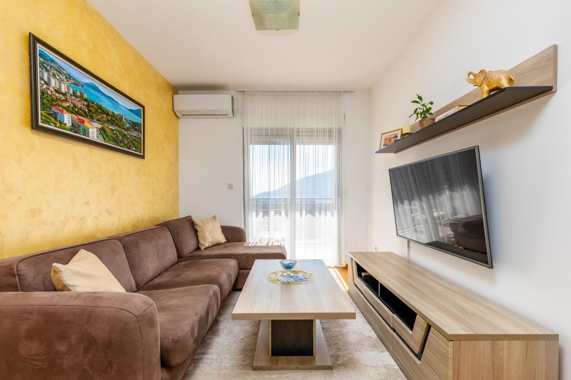 Apart Hotel M S Katunjanin Χέρτσεγκ Νόβι Εξωτερικό φωτογραφία