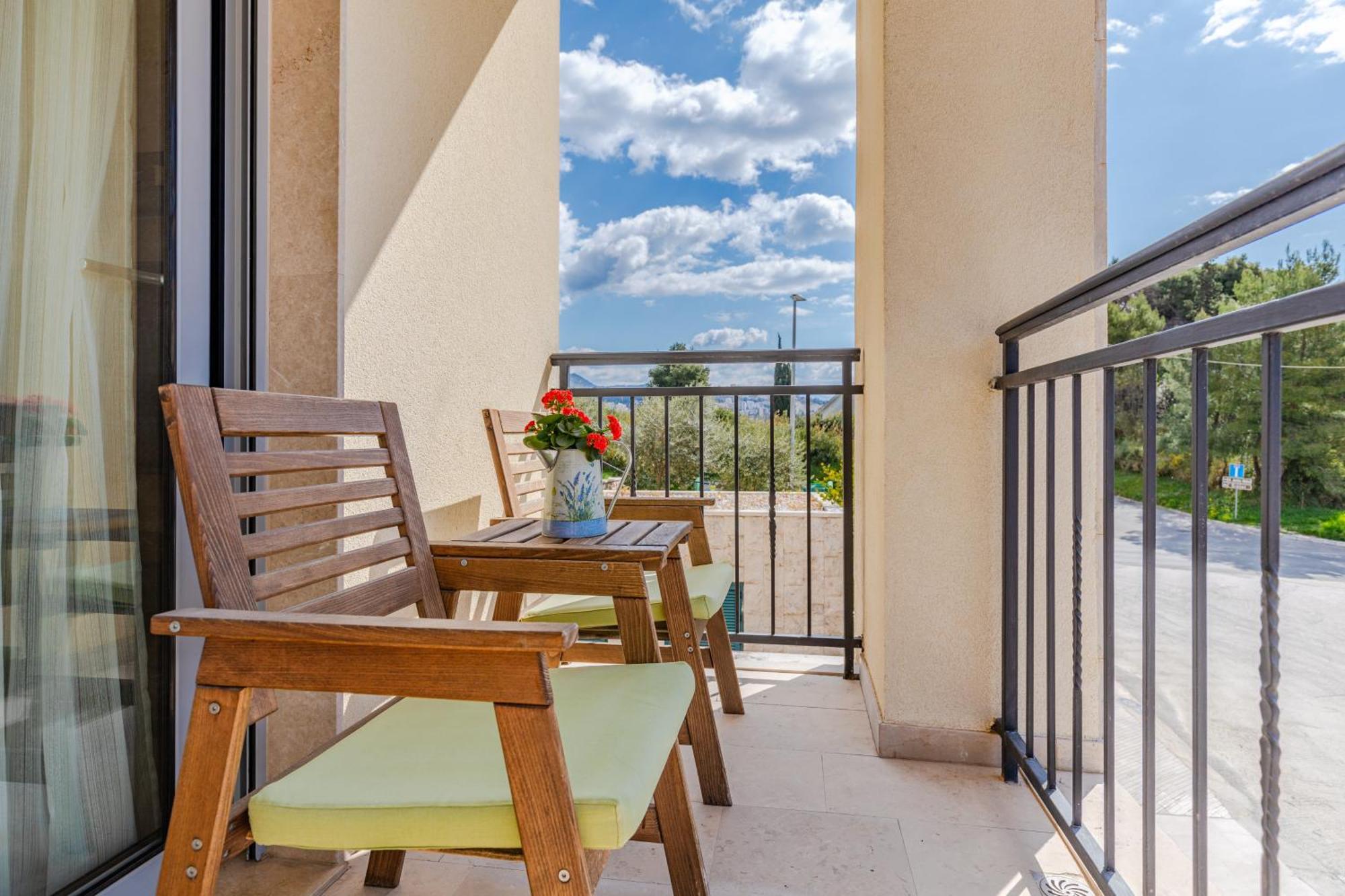 Apart Hotel M S Katunjanin Χέρτσεγκ Νόβι Εξωτερικό φωτογραφία